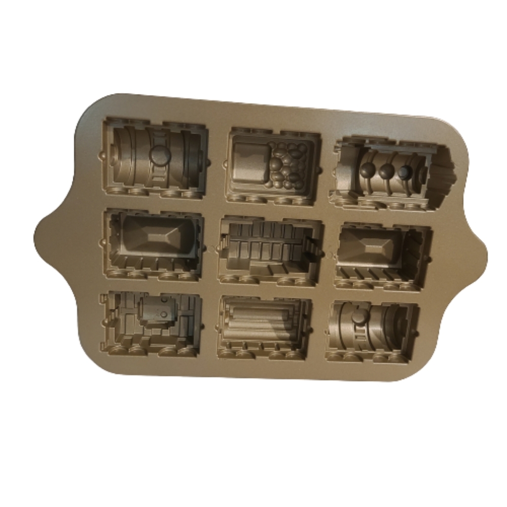 *Nordicware Train Cake Mold